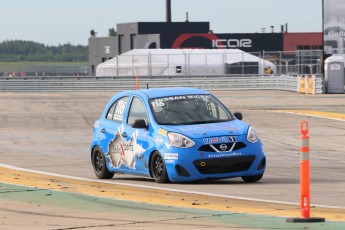 Coupe Nissan Micra à ICAR