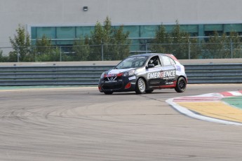 Coupe Nissan Micra à ICAR