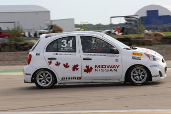 Coupe Nissan Micra à ICAR