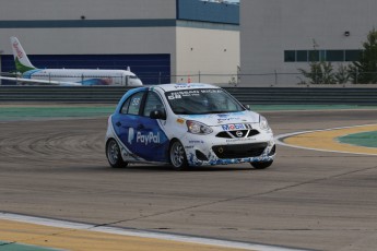 Coupe Nissan Micra à ICAR