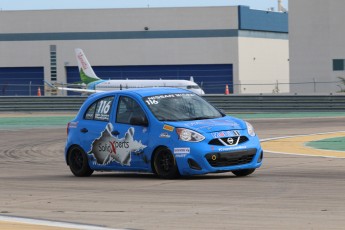 Coupe Nissan Micra à ICAR