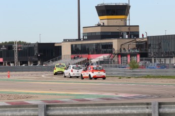 Coupe Nissan Micra à ICAR