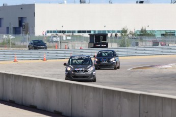 Coupe Nissan Micra à ICAR