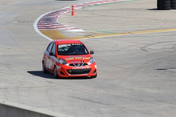 Coupe Nissan Micra à ICAR