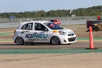 Coupe Nissan Micra à ICAR