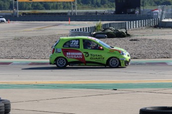 Coupe Nissan Micra à ICAR