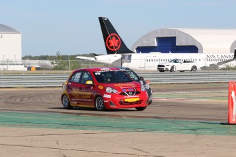 Coupe Nissan Micra à ICAR