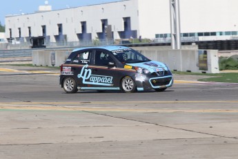 Coupe Nissan Micra à ICAR