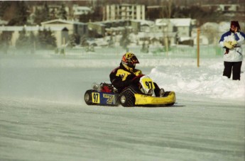 Retour dans le passé - Karting sur Glace, Granby 2000