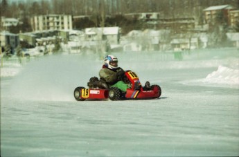 Retour dans le passé - Karting sur Glace, Granby 2000