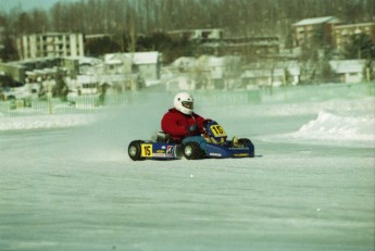 Retour dans le passé - Karting sur Glace, Granby 2000