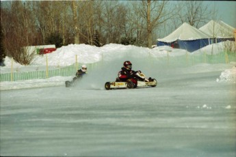 Retour dans le passé - Karting sur Glace, Granby 2000