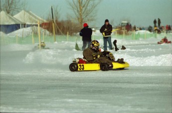 Retour dans le passé - Karting sur Glace, Granby 2000