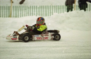 Retour dans le passé - Karting sur Glace, Granby 2000