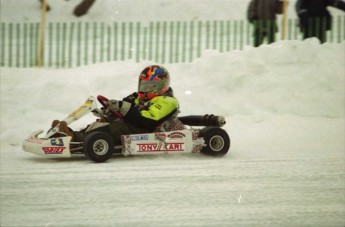 Retour dans le passé - Karting sur Glace, Granby 2000