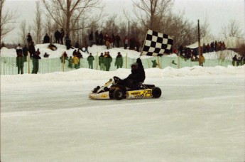 Retour dans le passé - Karting sur Glace, Granby 2000