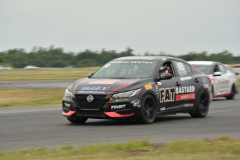 Coupe Nissan Sentra à Shannonville