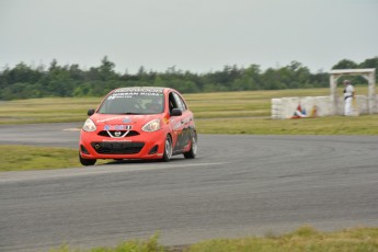 Coupe Nissan Sentra à Shannonville