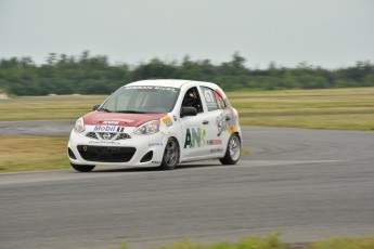 Coupe Nissan Sentra à Shannonville