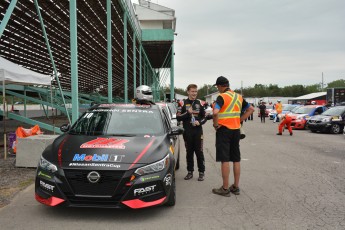 Coupe Nissan Sentra à Shannonville