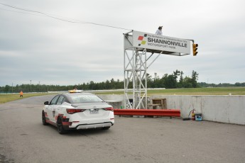 Coupe Nissan Sentra à Shannonville