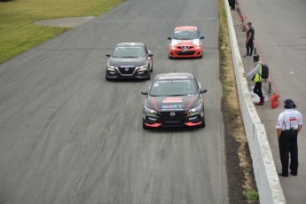 Coupe Nissan Sentra à Shannonville