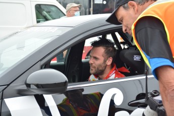 Coupe Nissan Sentra à Shannonville