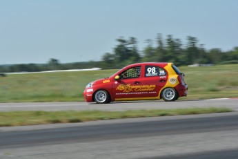 Coupe Nissan Sentra à Shannonville