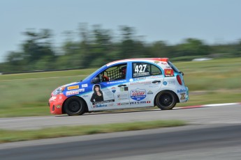 Coupe Nissan Sentra à Shannonville