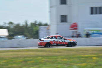 Coupe Nissan Sentra à Shannonville