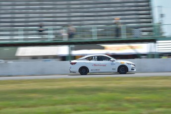 Coupe Nissan Sentra à Shannonville