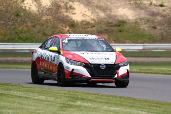 Coupe Nissan Sentra - Classique d'été au Mont-Tremblant