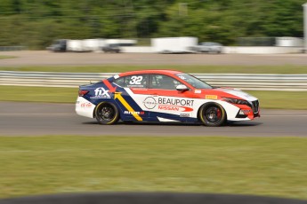 Coupe Nissan Sentra - Classique d'été au Mont-Tremblant