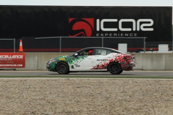 ICAR - Coupe Nissan Sentra