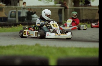 Retour dans le passé - Karting à St-Hilaire - mai 2001