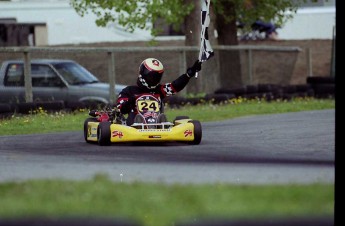 Retour dans le passé - Karting à St-Hilaire - mai 2001