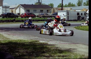 Retour dans le passé - Karting à St-Hilaire - mai 2001