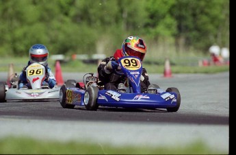 Retour dans le passé - Karting à St-Hilaire - mai 2001