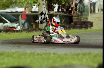 Retour dans le passé - Karting à St-Hilaire - mai 2001