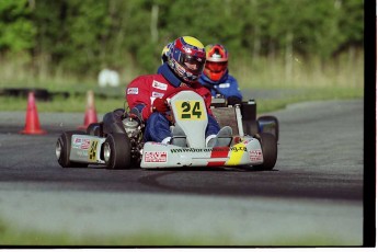 Retour dans le passé - Karting à St-Hilaire - mai 2001