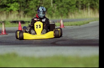 Retour dans le passé - Karting à St-Hilaire - mai 2001