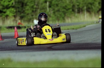 Retour dans le passé - Karting à St-Hilaire - mai 2001