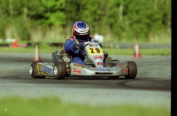 Retour dans le passé - Karting à St-Hilaire - mai 2001