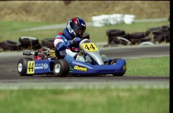 Retour dans le passé - Karting à Pointe-du-Lac - mai 2001