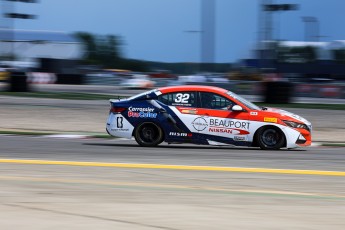 ICAR - Coupe Nissan Sentra