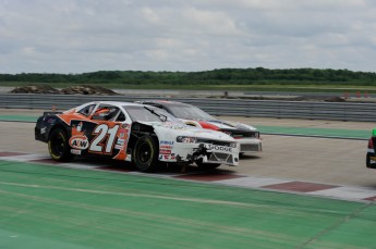 Retour dans le passé - NASCAR Canadian Tire - ICAR 2012