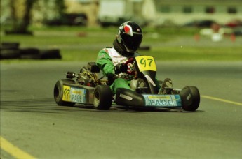 Retour dans le passé - Karting à St-Hilaire - Printemps 1996