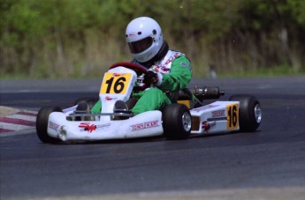 Retour dans le passé - Karting à St-Hilaire - Printemps 1996