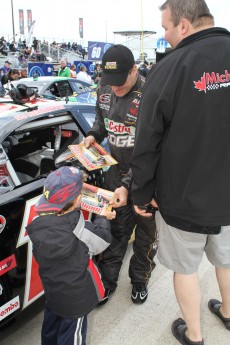 Retour dans le passé - NASCAR Canadian Tire - ICAR 2012