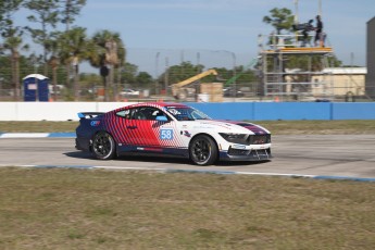 Sebring 2025 - Course Ford Mustang Challenge
